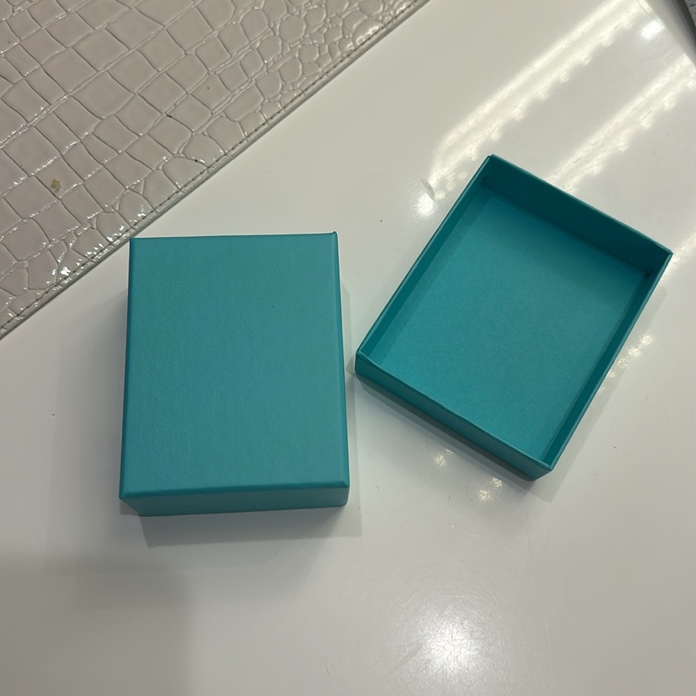 Tiffany Box - Picture 3 of 3